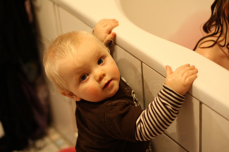 IMG_4427.JPG - Natürlich würde ich auch zu MÄDCHEN in die Badewanne steigen, wenn es sein muss!